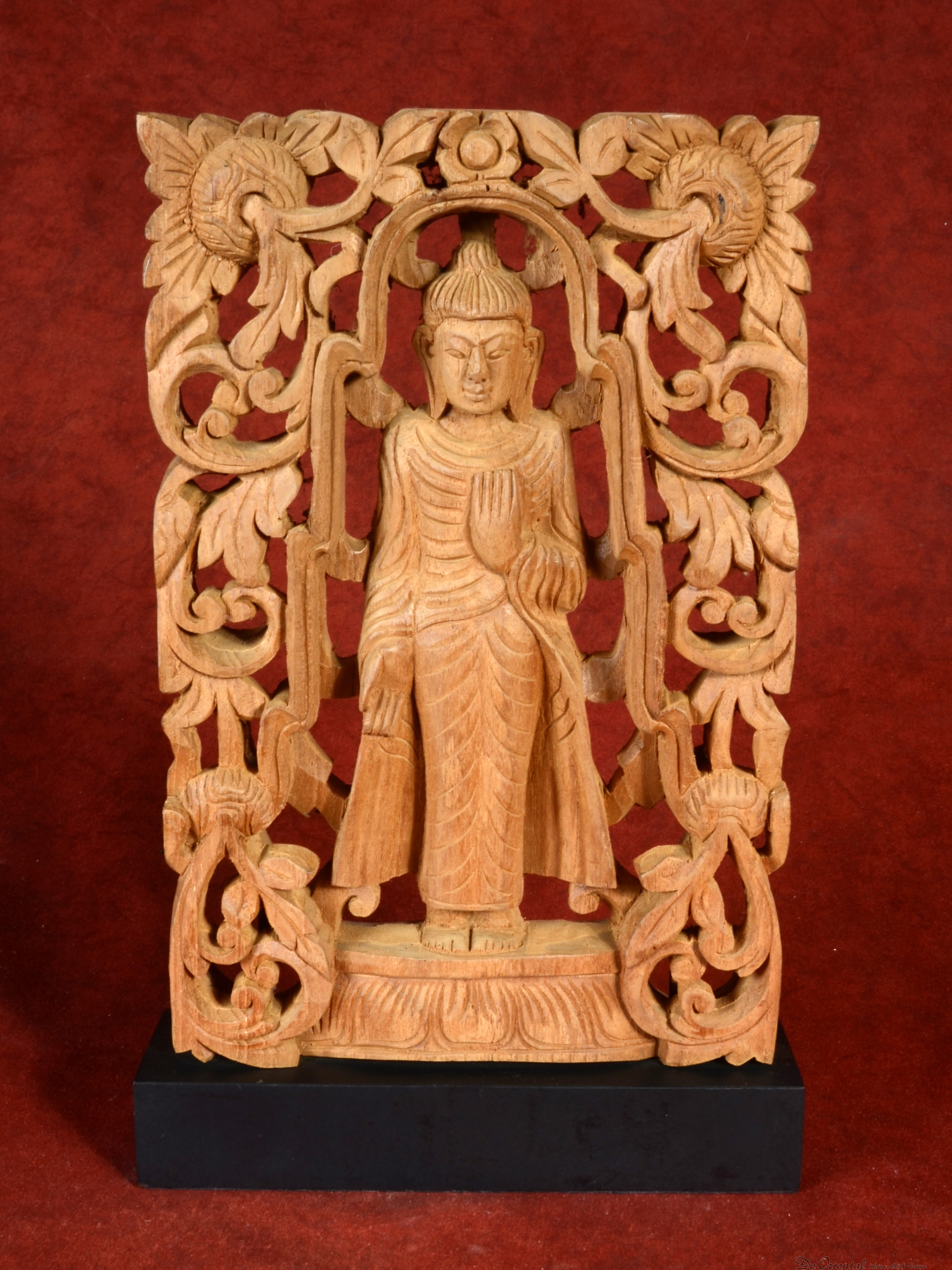 Zes Gevestigde theorie Afstudeeralbum Houtsnijwerk van Boeddha in Varada Mudra | De Oriental